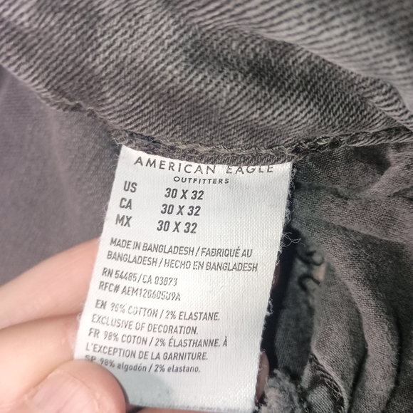 2/$30 Gray AMERICAN EAGLE Distressed Thrash Grunge Women's Jeans (#1,184) - Picture 5 of 10